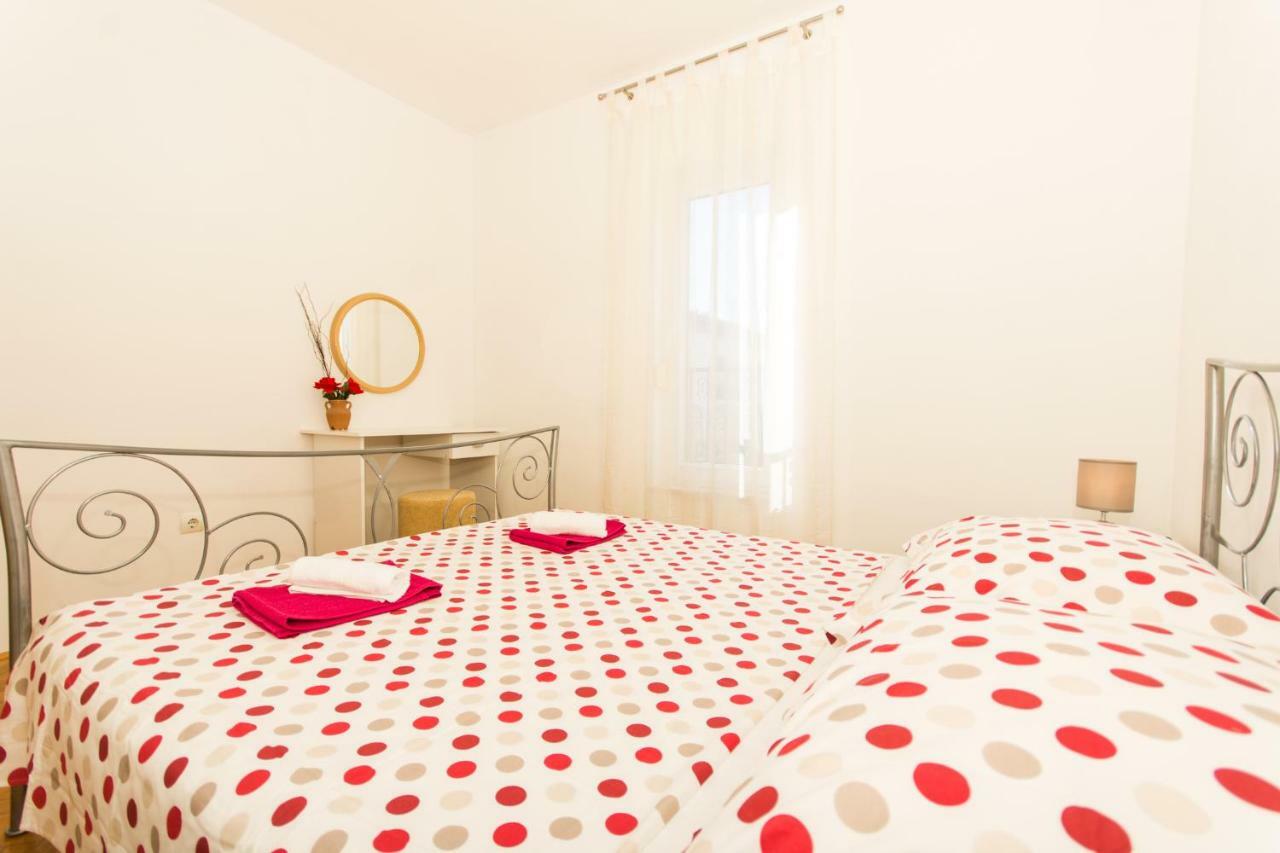Apartman Ruza Leilighet Trogir Eksteriør bilde